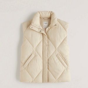 Abercrombie & Fitch Oversized Quilted Puffer Vest